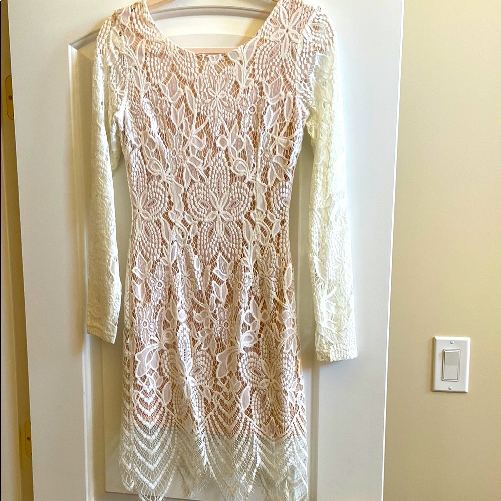 🆕 Charlotte Russe Elegant Lace White Dress in size M